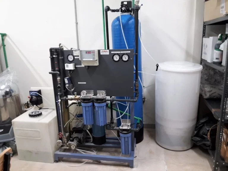 Εγκατάσταση αντίστροφης όσμωσης και αφαλάτωσης